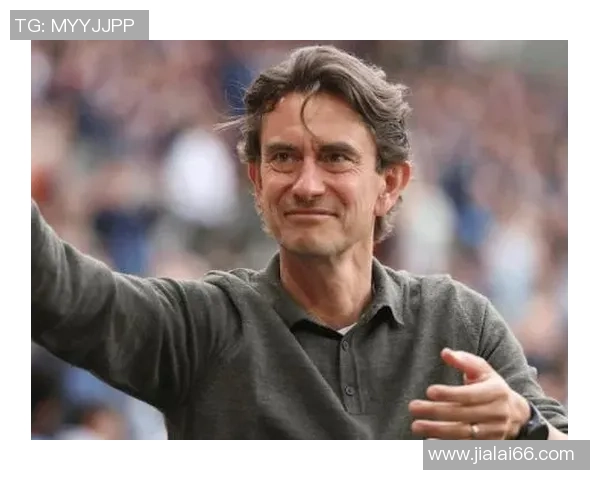 弗兰克：范德芬第一个进球完全是练习效果；咱们还要持续前进